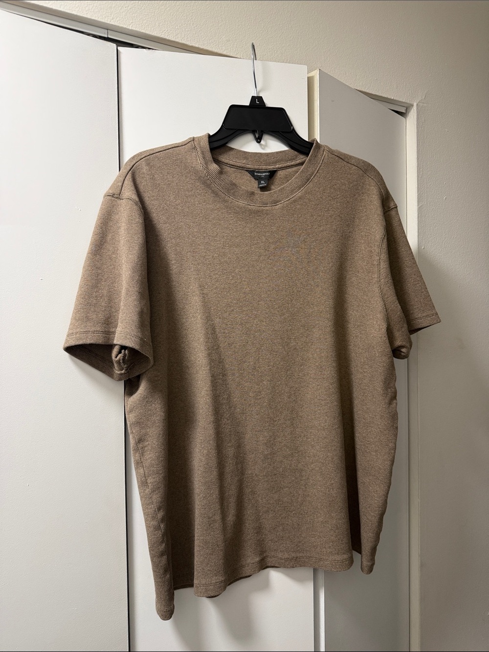 Banana Republic Men's Short Sleeve Crew in Light Brown